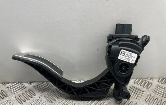 Audi A7 S7 4G Accelerator throttle pedal 4H1723523 6PV00950528