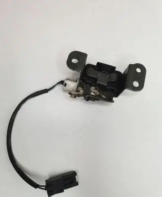 Hyundai Santa Fe Loading door lock 
