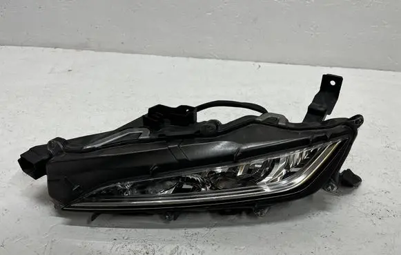 Lexus RX 450H Front fog light HALOGENLEWYRXIV