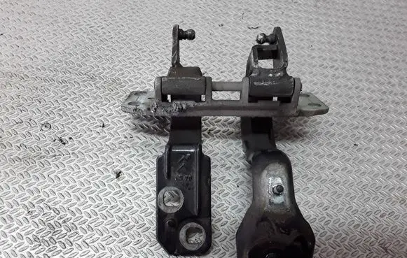 Citroen C5 Tailgate/trunk/boot hinge