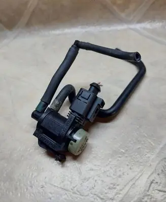 Volkswagen Phaeton Turbo solenoid valve 1K0906283A