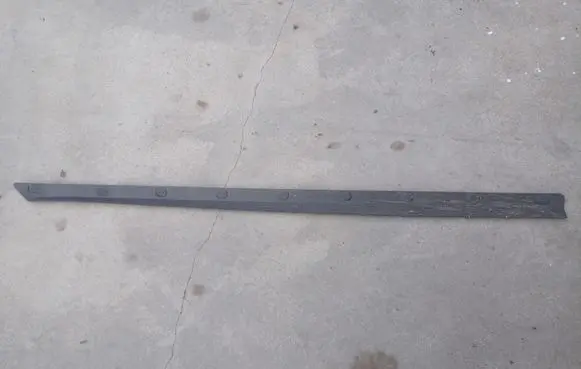 Toyota Auris E180 Sill
