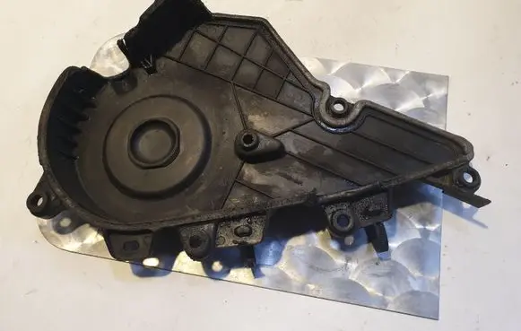 Toyota Corolla Verso E121 Timing belt guard (cover) 9095001357