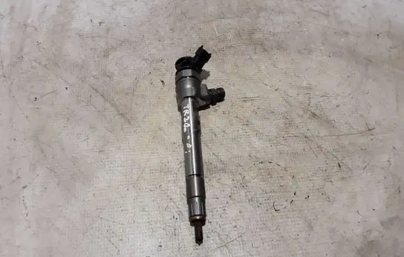 Renault Trafic III (X82) Fuel injector 0445110939