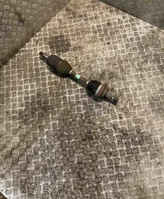 Mercedes-Benz ML W163 Front driveshaft 1633300401 A1633300401