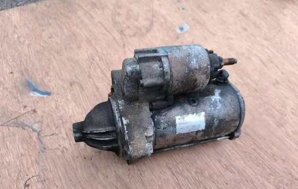Volkswagen Transporter - Caravelle T5 Starter motor