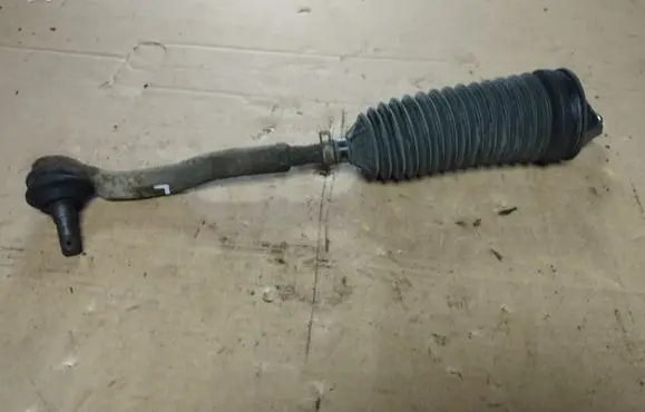 Honda CR-V Steering tie rod 
