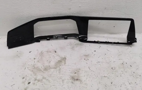 Volkswagen Golf VIII Panel trim