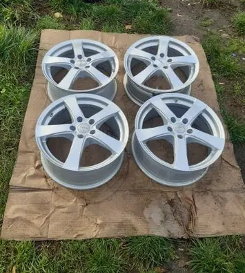 Volvo V50 R17 alloy rim 