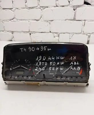 Volkswagen Transporter - Caravelle T4 Speedometer (instrument cluster) 701919033FT 6L60653025