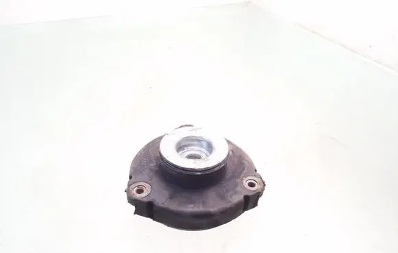 Skoda Fabia Mk1 (6Y) Front upper strut mount 6Q0412331B