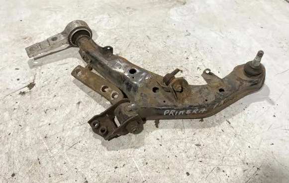 Nissan Primera Front lower control arm/wishbone
