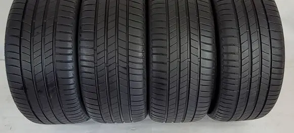 Seat Ateca R19 summer tire 3286340937719 24540R19