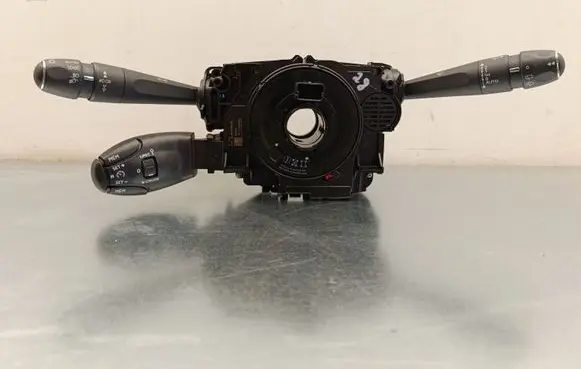 Peugeot 5008 II Wiper turn signal indicator stalk/switch 98312547ZD