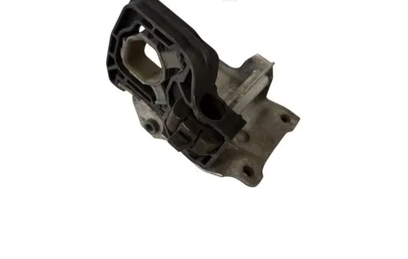 BMW 5 F10 F11 Radiator mount bracket 7186513 7207151 74314910