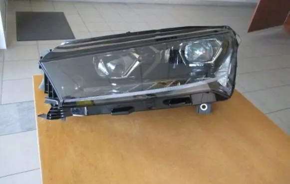 Skoda Enyaq iV Headlight/headlamp 5LB941015A