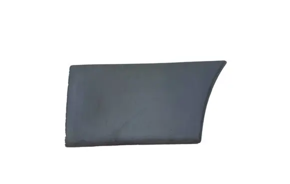 Rear fender molding trim