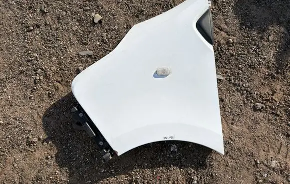 Opel Vivaro Fender 