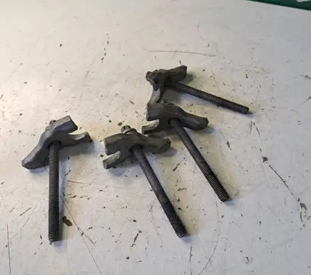 BMW 5 E60 E61 Fuel Injector clamp holder