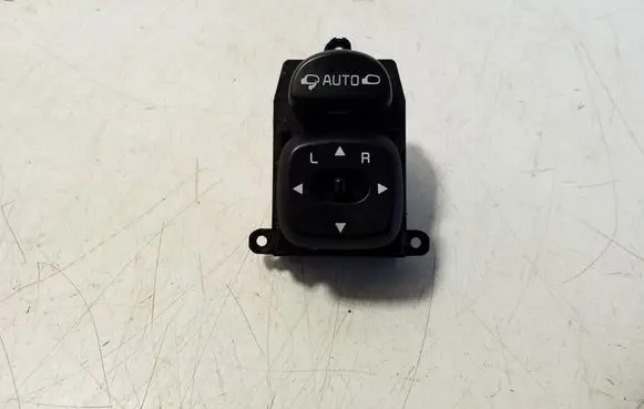 KIA Soul Wing mirror switch 299131610