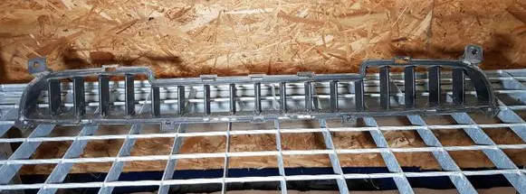 KIA Sorento Front bumper lower grill