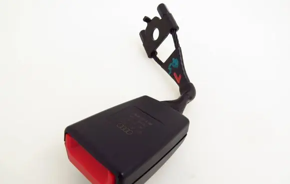 Audi Q5 SQ5 Middle seatbelt buckle (rear) 8R0857740C