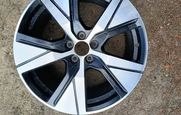 Volvo XC40 R19 alloy rim 851K19H2N GT56 32134537
