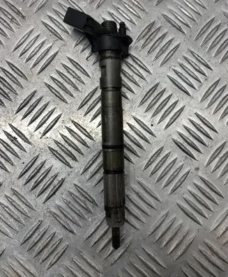 Audi A8 S8 D3 4E Fuel injector 059130277AH 0445115052