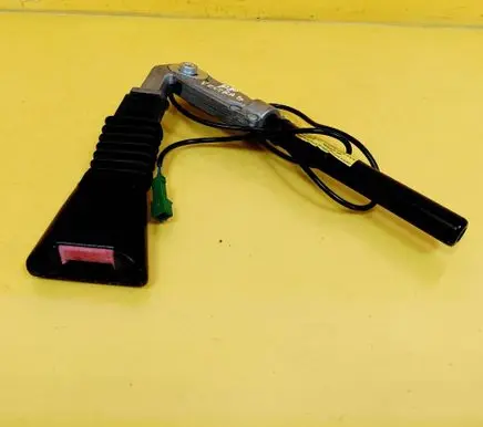 Opel Vectra B Front seatbelt buckle 90585748