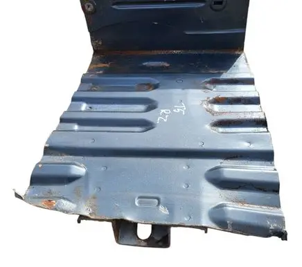 Volkswagen Transporter - Caravelle T5 Front shock absorber mounting bracket 