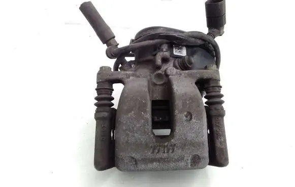 Mercedes-Benz CLA C117 X117 W117 Rear brake caliper A2464232498