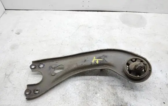 KIA Sportage Rear upper control arm/wishbone