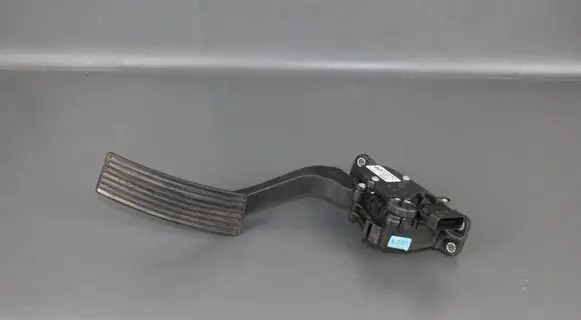 Alfa Romeo 159 Accelerator throttle pedal 6PV00886002 60695130 6PV008860