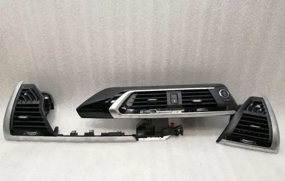 BMW X4 G02 Dash center air vent grill
