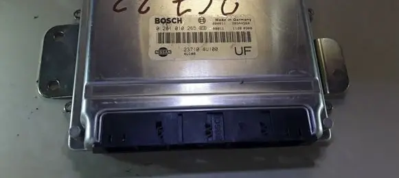 Nissan Almera Tino Engine control unit/module 0281010265 237104U100