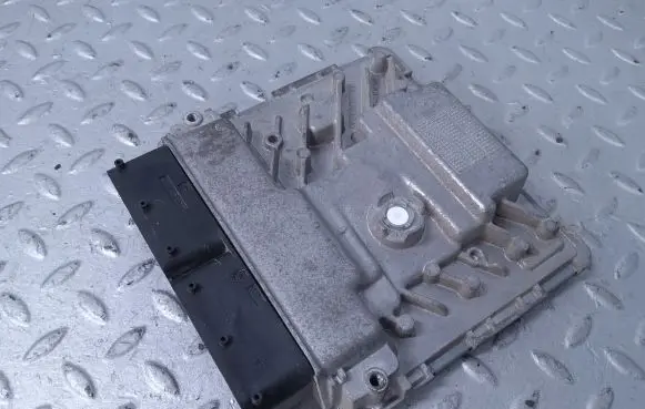 Volkswagen PASSAT B8 USA Engine control unit/module 06K907425C 06K906071BJ