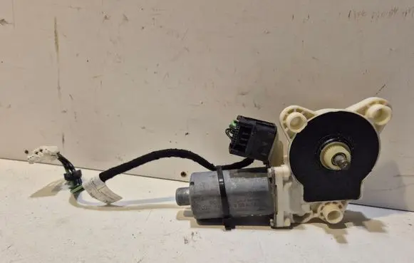 Mercedes-Benz E W211 Front door window regulator motor A2118203042 0130821971