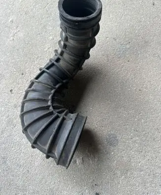 Volvo S60 Air intake hose/pipe 08634143