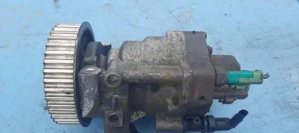 Nissan Micra Fuel injection high pressure pump