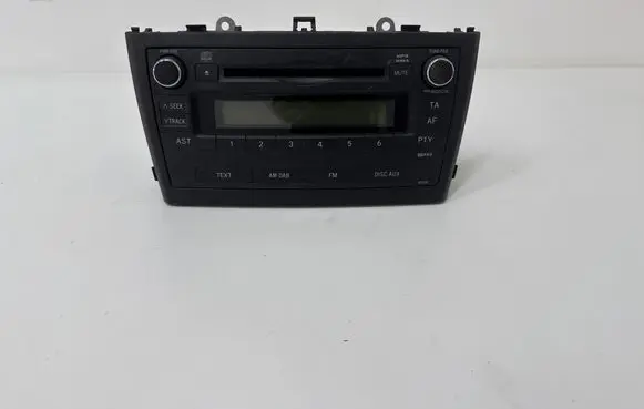 Radio/CD/DVD/GPS head unit