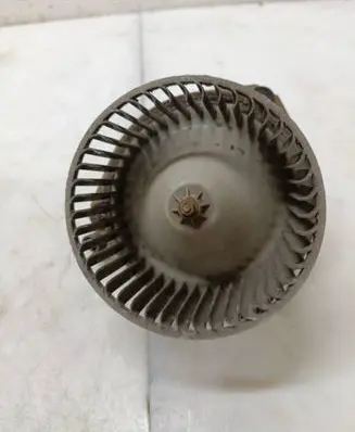 Nissan Terrano Heater fan/blower 2722001603