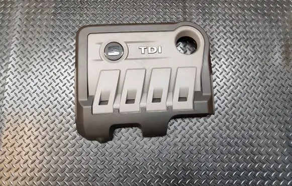 Seat Alhambra (Mk2) Engine cover (trim) 03l103925t