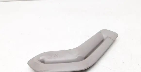 Volvo XC90 Seat belt trim 