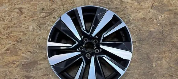 R19 alloy rim
