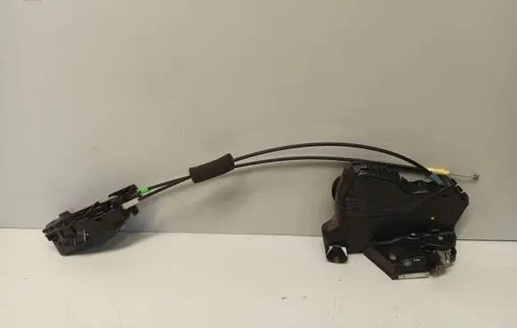 Suzuki Grand Vitara II Front door lock 6030613 646030613