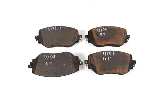 Dacia Sandero III Brake pads (front) 410608885R