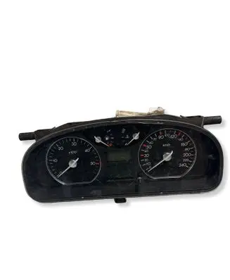Renault Laguna II Speedometer (instrument cluster) 8200328449
