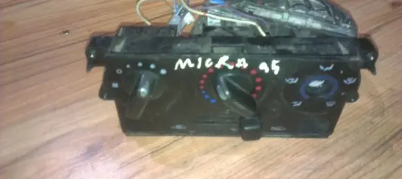 Nissan Micra Climate control unit 7040230732 7040030720