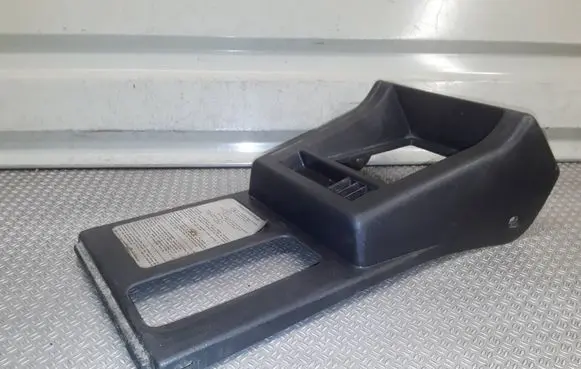 Suzuki Vitara (ET/TA) Gear shifter surround trim plastic 