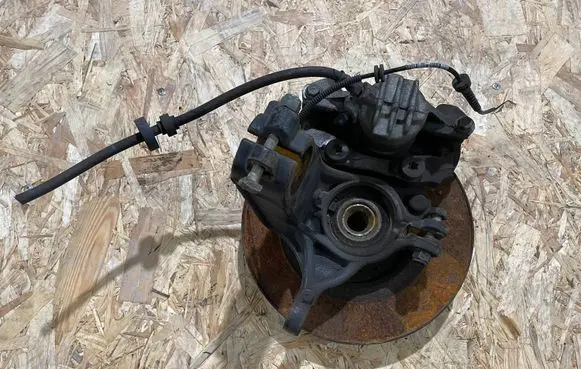 Citroen C3 Front wheel hub Y01131